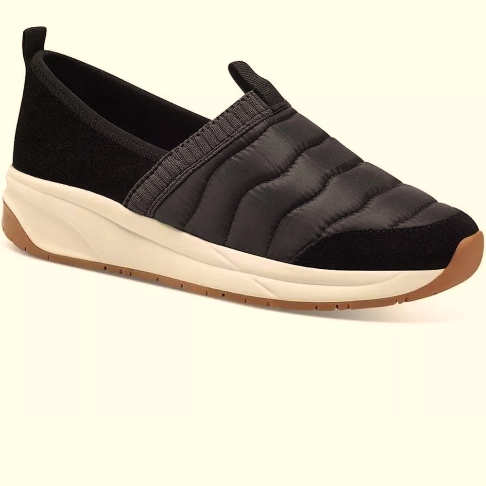 Giani Bernini Women Slip On Sneakers Naima Size US 6M Black Fabric